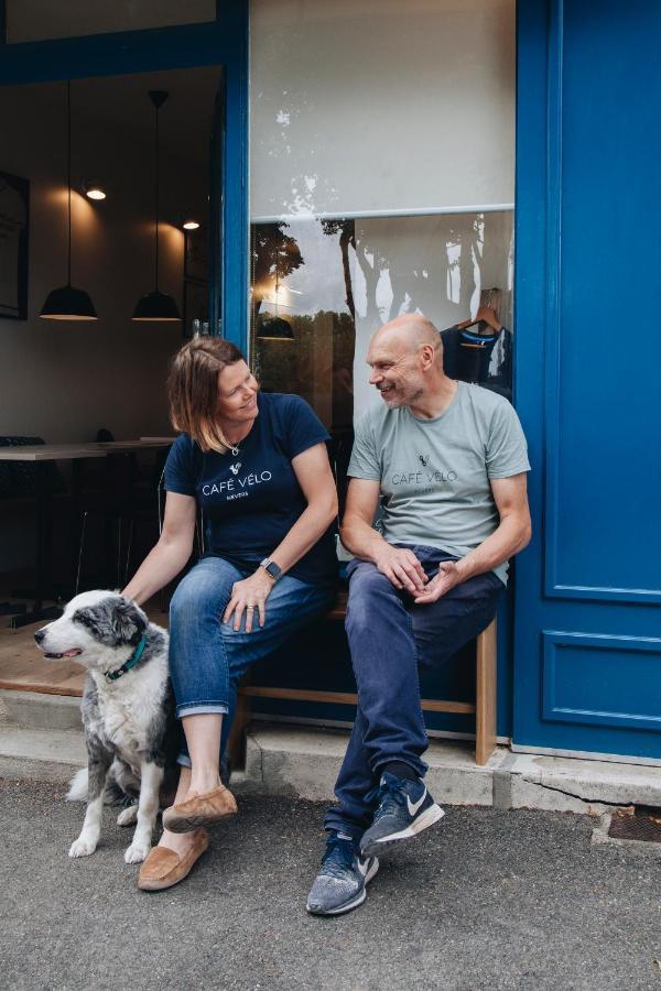 Cafe Velo Nevers Bagian luar foto